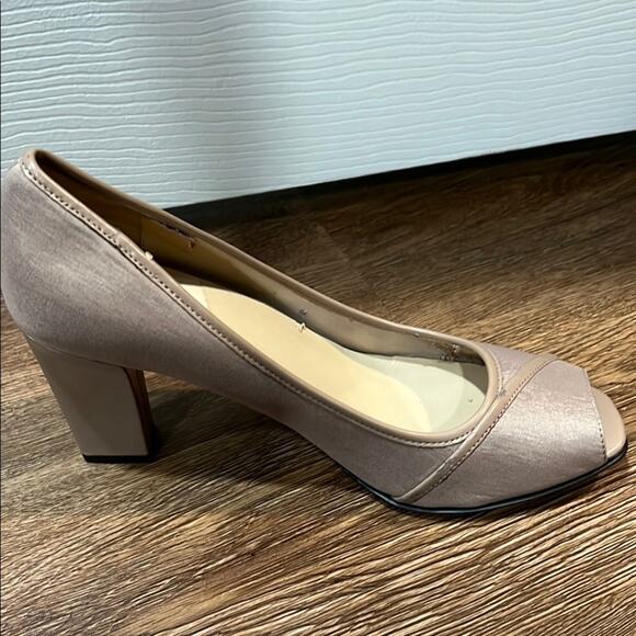 Taryn Rose Tan Peep-Toe Heels - Picture 8 of 10